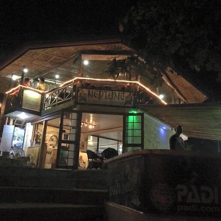 Neptune Diving Resort Moalboal Buitenkant foto